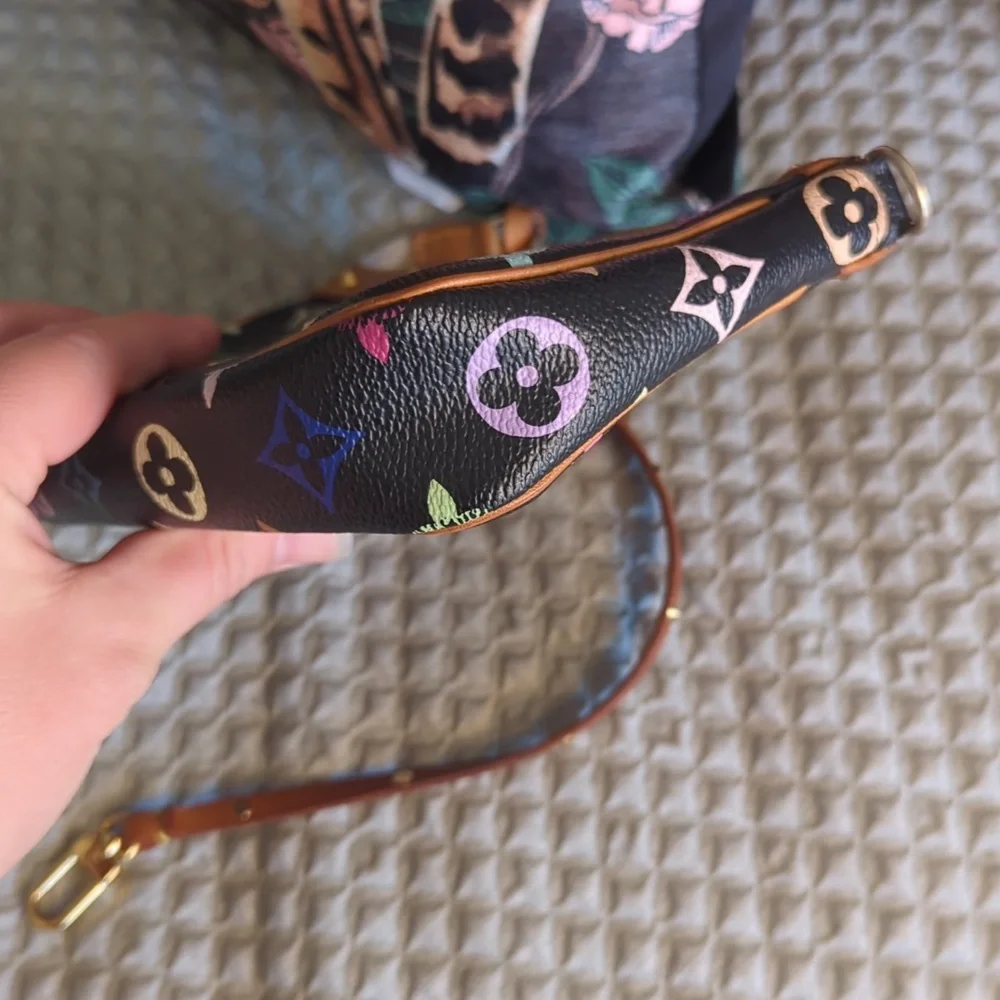 ⚡ FLASH SALE - Louis Vuitton Takashi Murakami Mulit Color Pochette - Picture 8 of 17